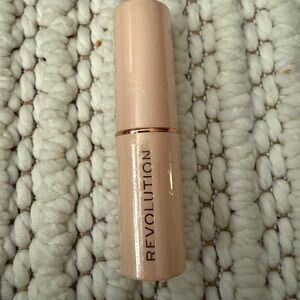 Makeup Revolution Foundation Stick-F5